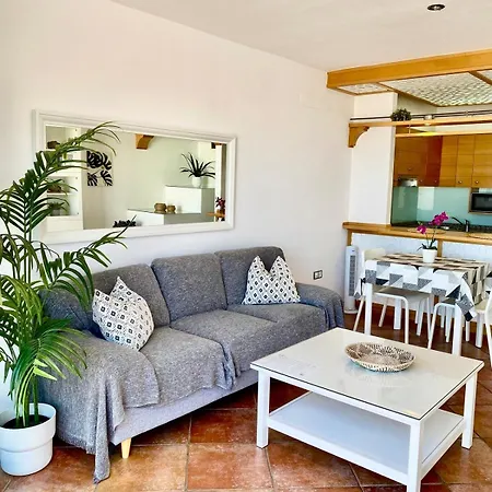 Elegant - Oceanview, Heated Pool 公寓 阿德耶