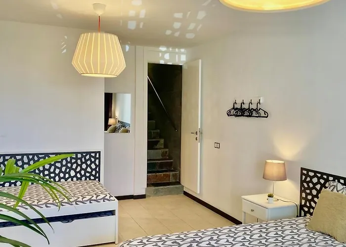 Apartment Elegant - Oceanview, Heated Pool *