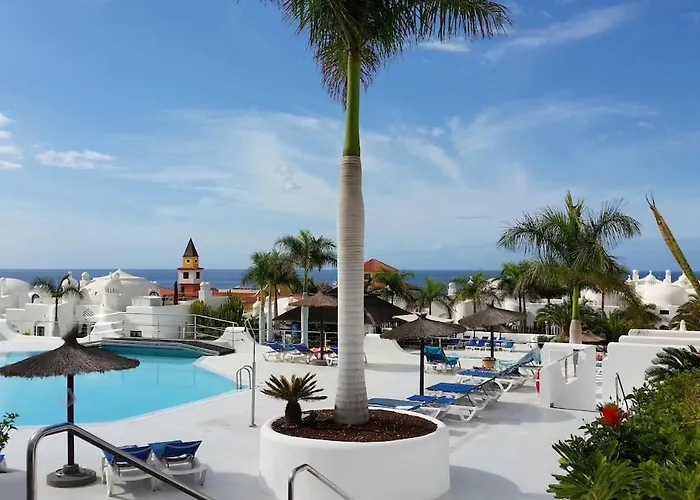 Apartment Elegant - Oceanview, Heated Pool *